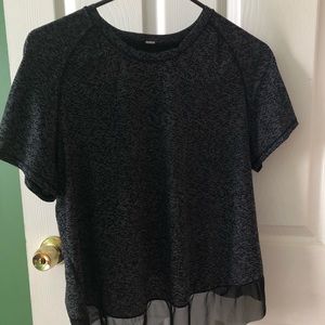 Lululemon Sheer Trim T shirt. Size 10.